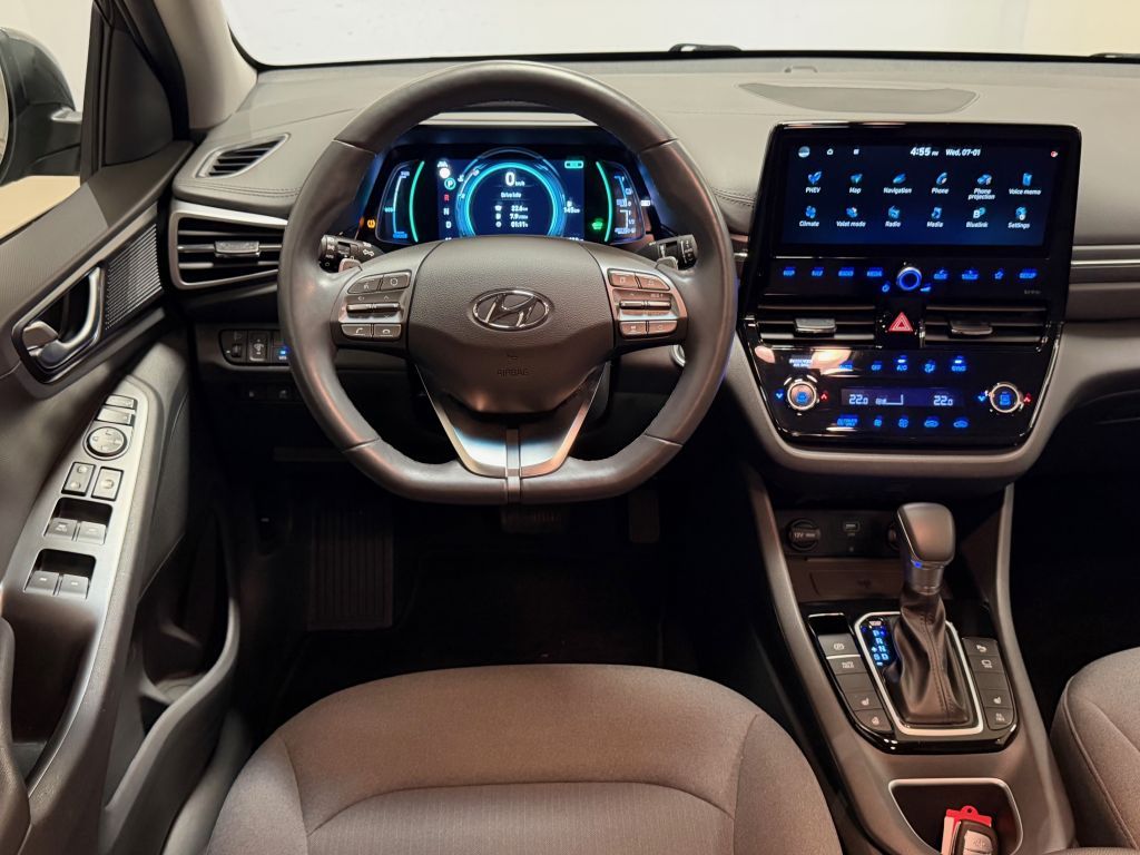 Fahrzeugabbildung Hyundai IONIQ Plug-in-Hybrid 1.6 Style *Scheckheft*LED*