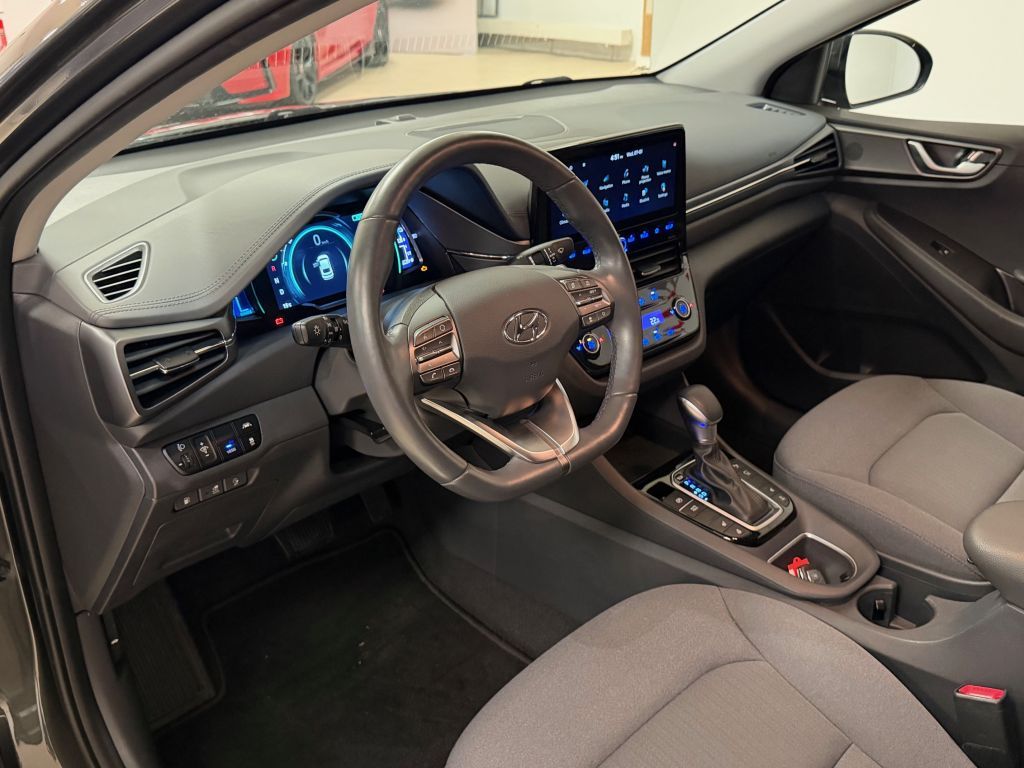 Fahrzeugabbildung Hyundai IONIQ Plug-in-Hybrid 1.6 Style *Scheckheft*LED*