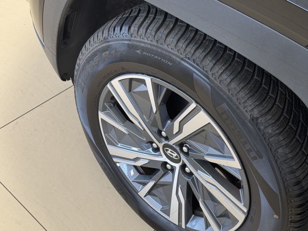 Fahrzeugabbildung Hyundai TUCSON 1.6 48V-Hybrid +LED+Scheckh.+Navi+Garanti
