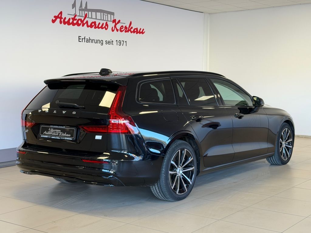 Fahrzeugabbildung Volvo V60 T6 Plug-in Hybrid AWD Plus Dark +AHK+360°+WR