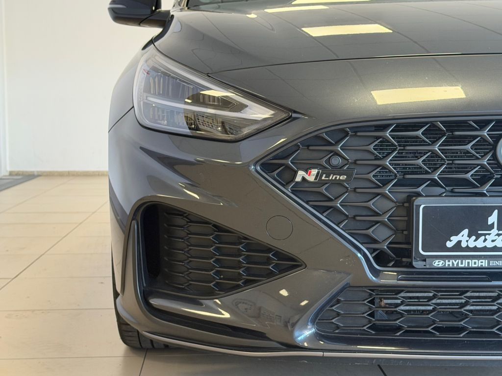 Fahrzeugabbildung Hyundai i30 1.5 T-GDI 48V-Hyb. N-Line +AHK+8Fach bereift