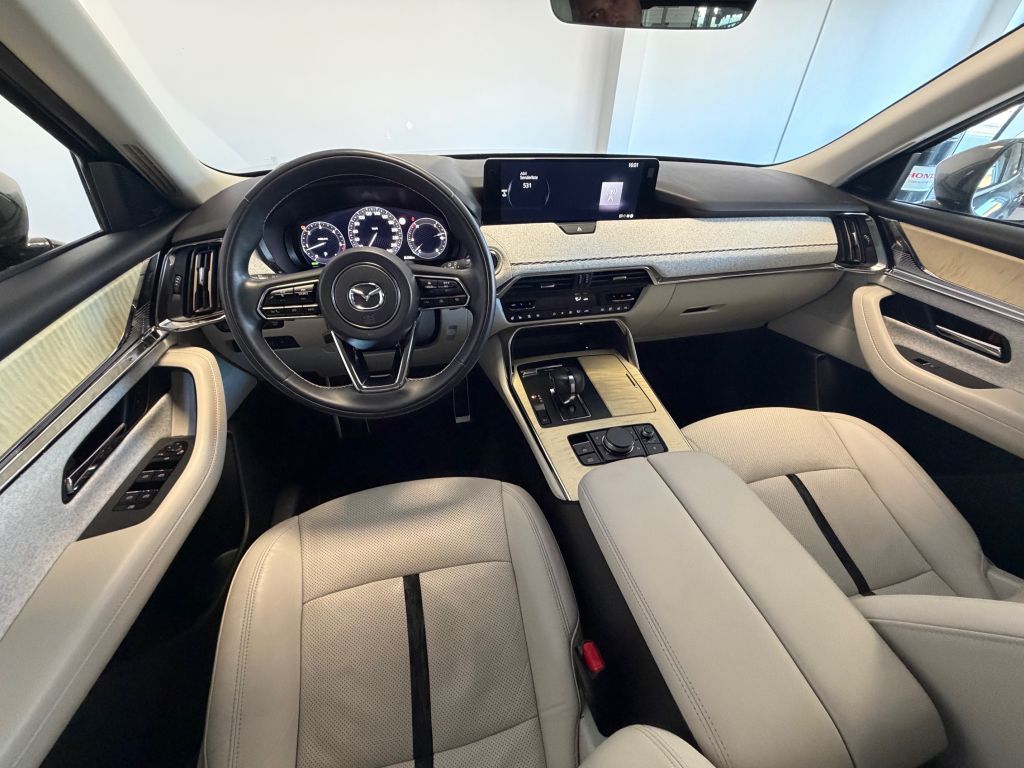 Fahrzeugabbildung Mazda CX-60 e-SKYACTIV-D TAKUMI +360° Kamera+WR+