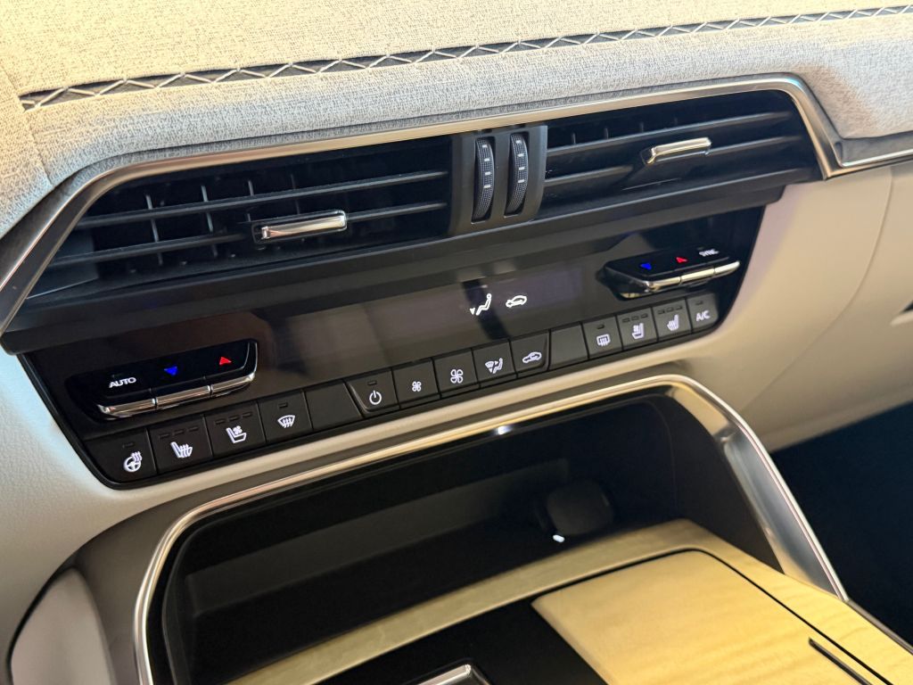 Fahrzeugabbildung Mazda CX-60 e-SKYACTIV-D TAKUMI +360° Kamera+WR+