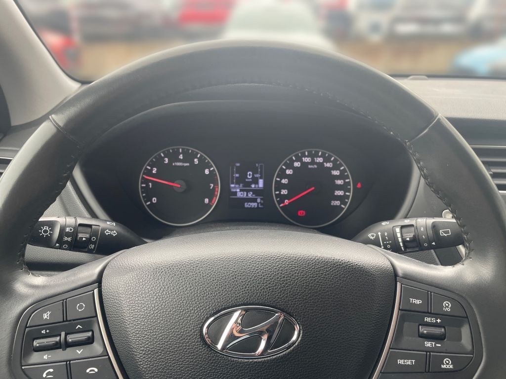 Fahrzeugabbildung Hyundai i20 1.2 Select Funktions Paket