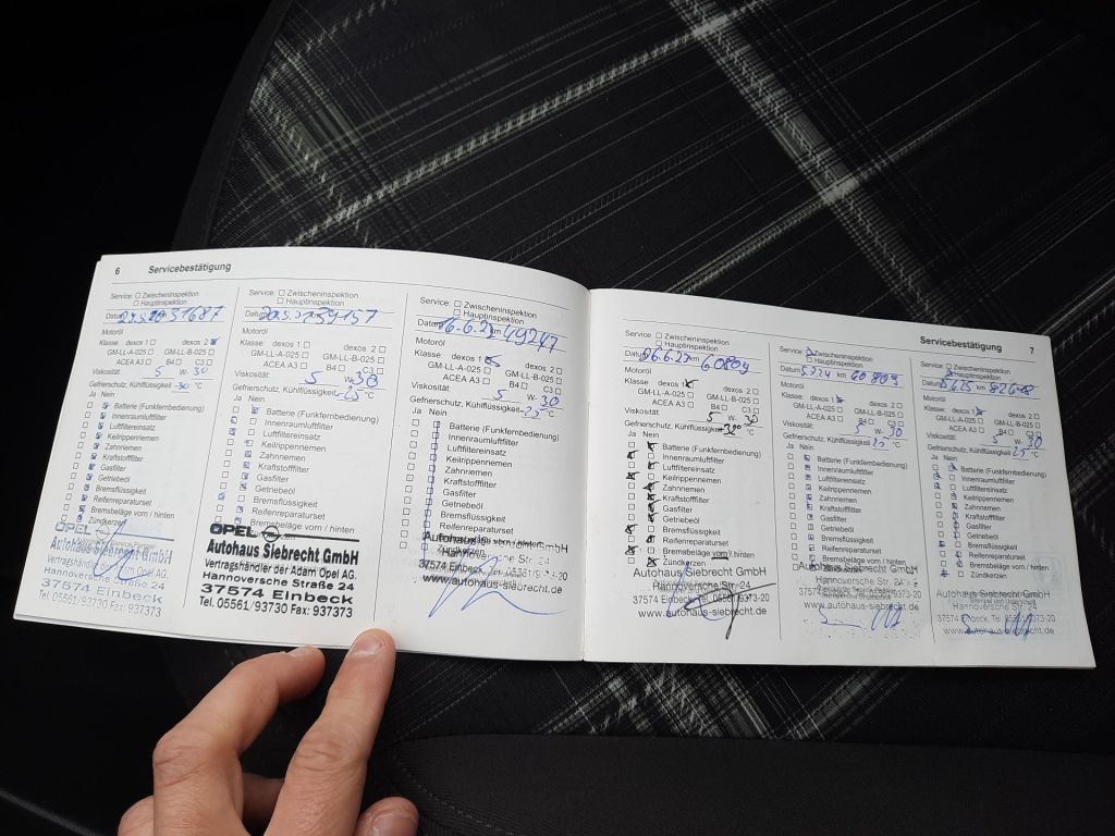 Fahrzeugabbildung Opel Corsa 1.4 Easytronic (ecoFLEX) Start/Stop Color