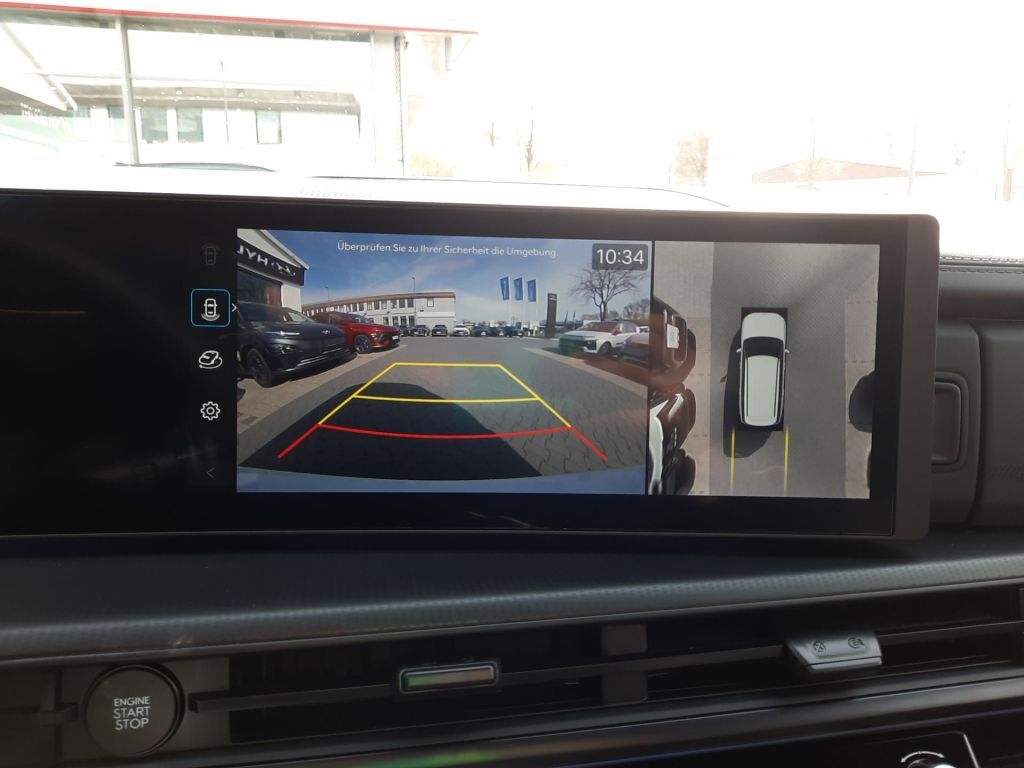 Fahrzeugabbildung Hyundai SANTA FE 1.6 HEV 2WD 7-Sitzer Blackline