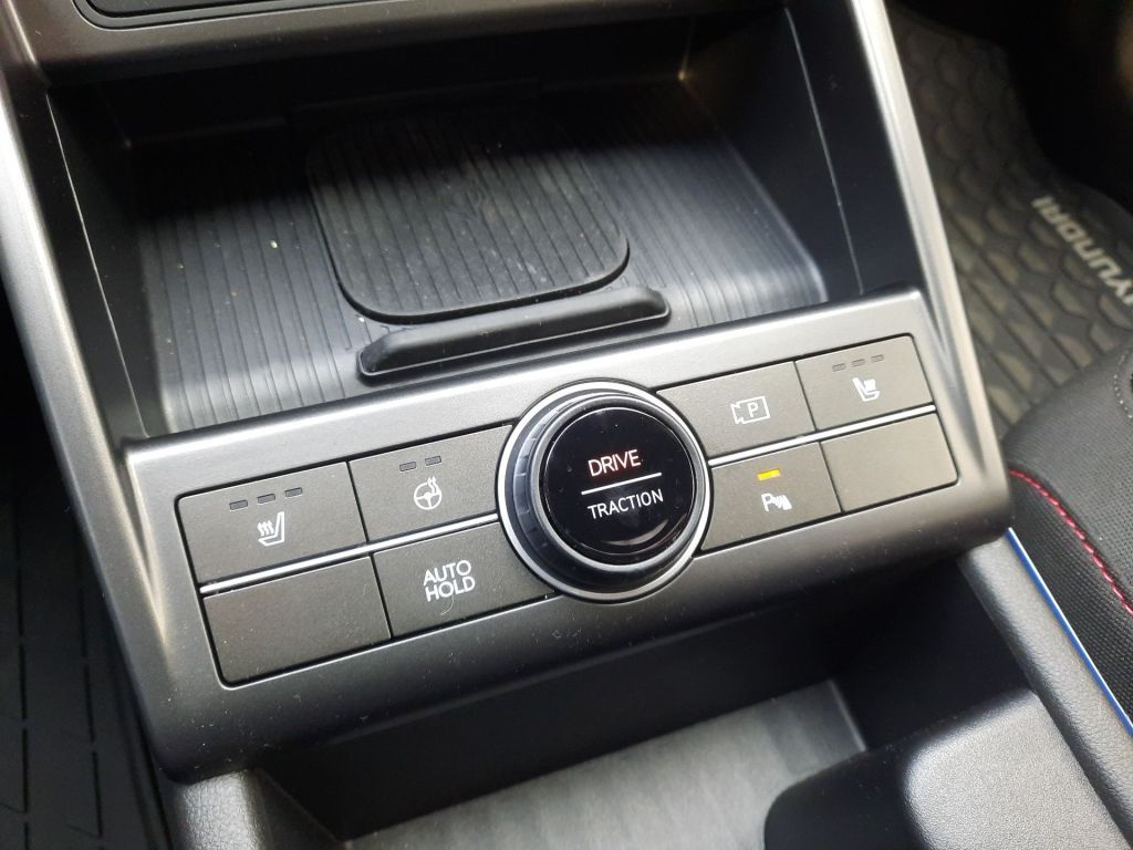 Fahrzeugabbildung Hyundai KONA 1.6 T-GDI DCT N Line + elektr. Hecklappe