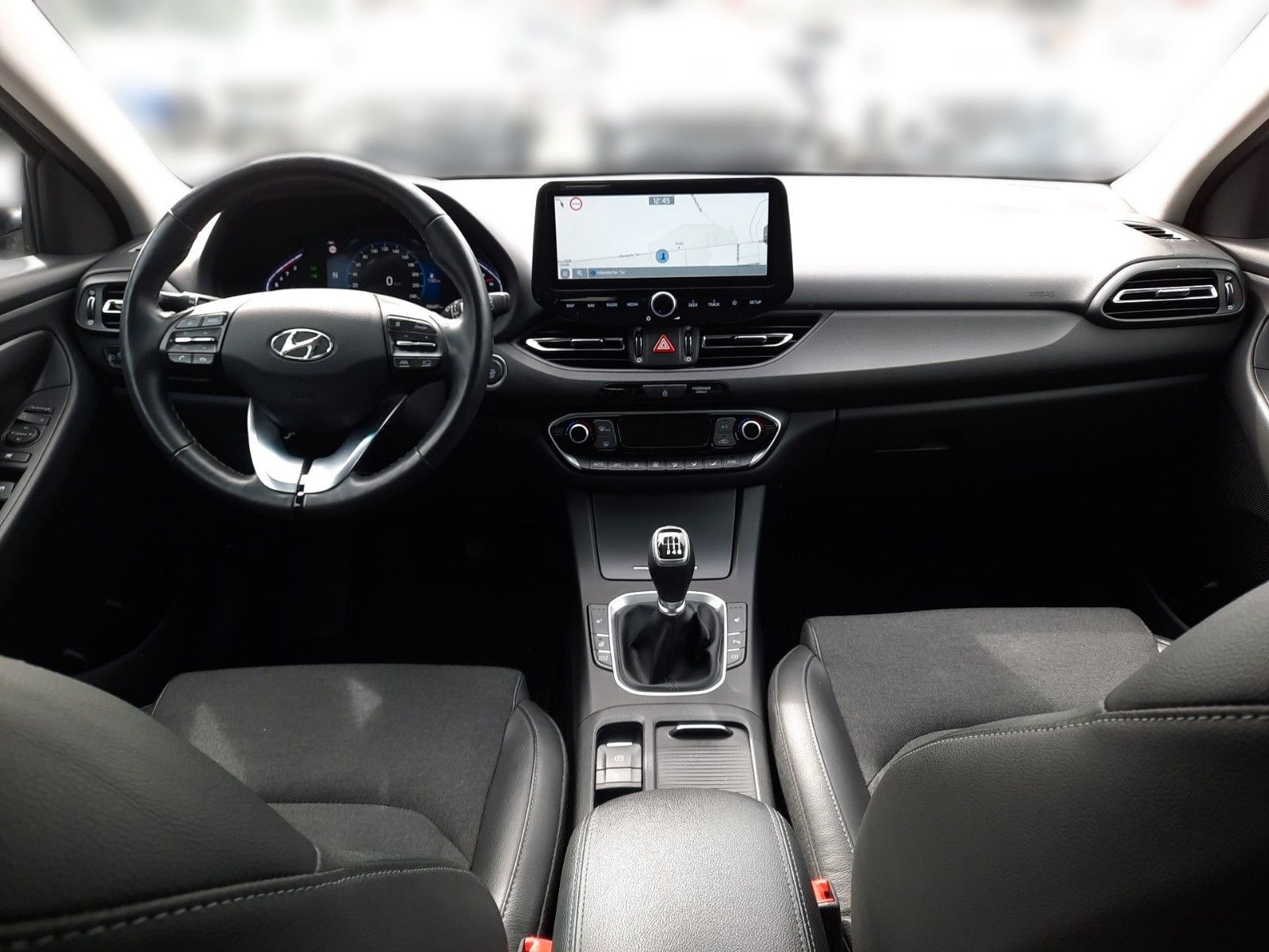Fahrzeugabbildung Hyundai i30 Prime Mild-Hybrid *8fach bereift*