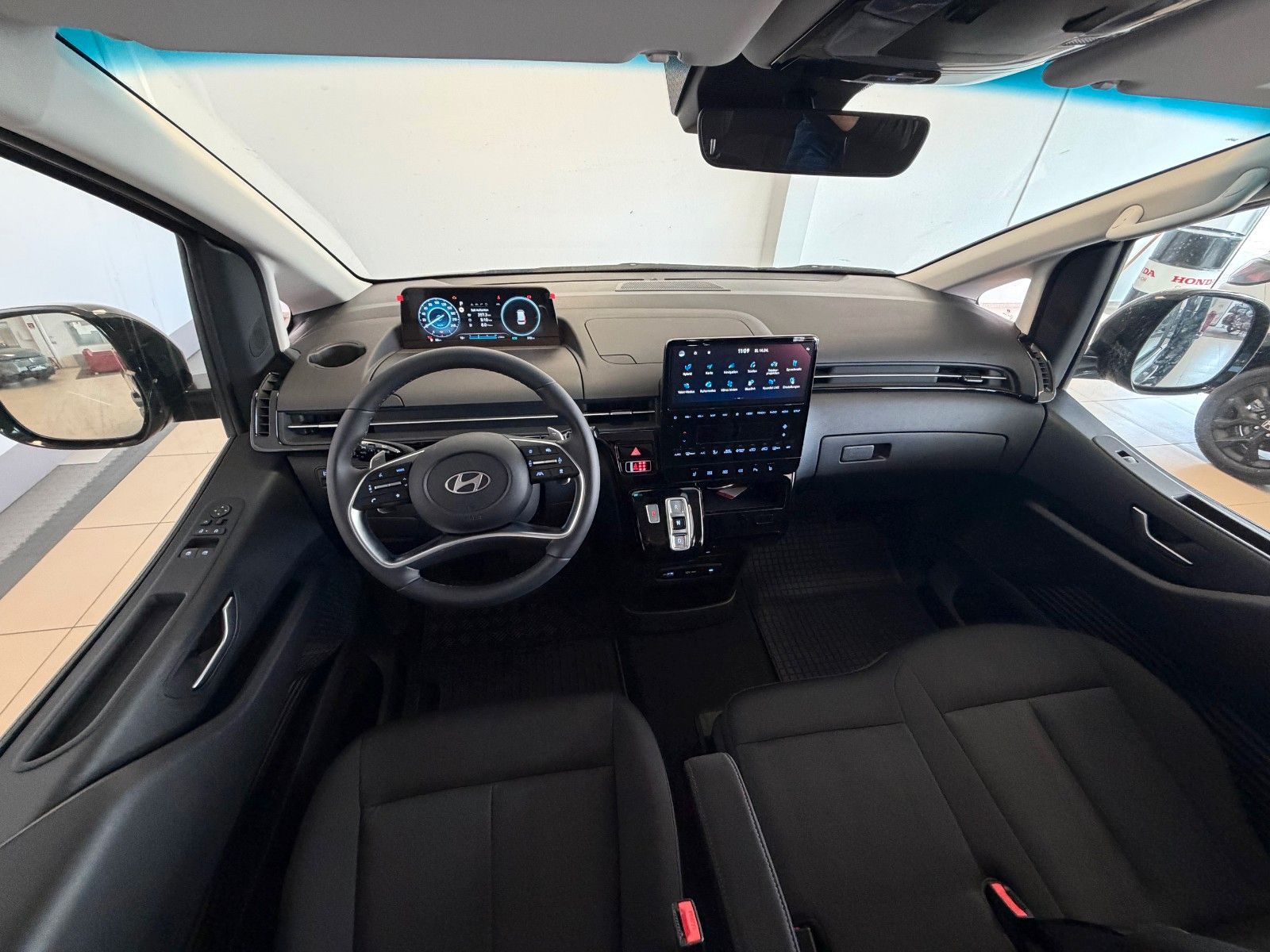 Fahrzeugabbildung Hyundai Staria Trend Hybrid 9-Sitzer