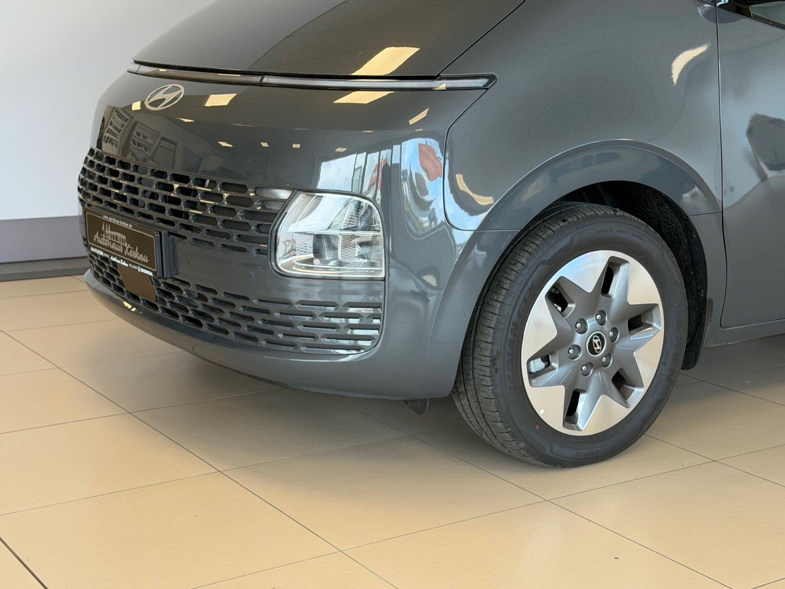 Fahrzeugabbildung Hyundai Staria Trend Hybrid 9-Sitzer