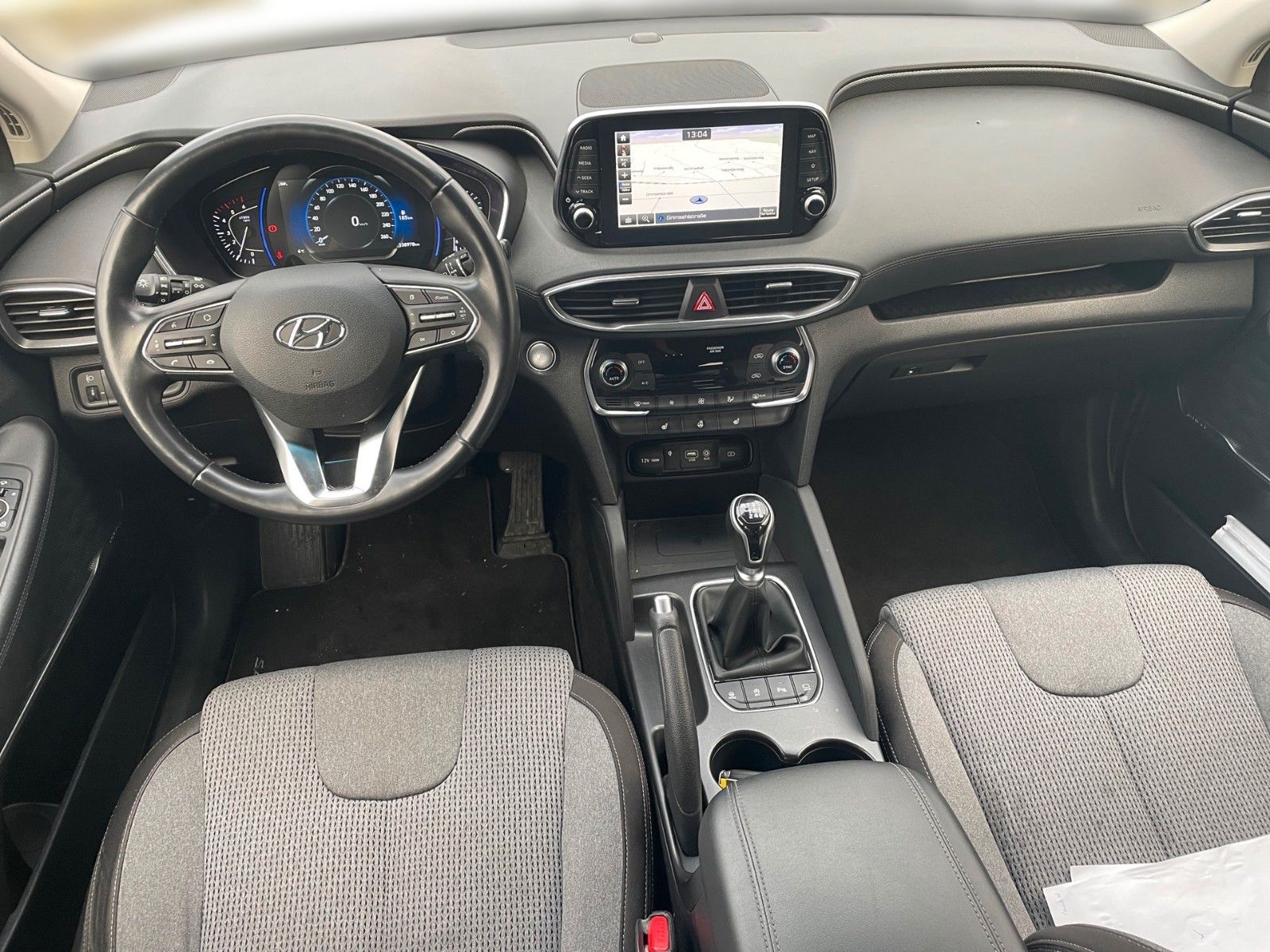 Fahrzeugabbildung Hyundai Santa Fe Trend 2WD