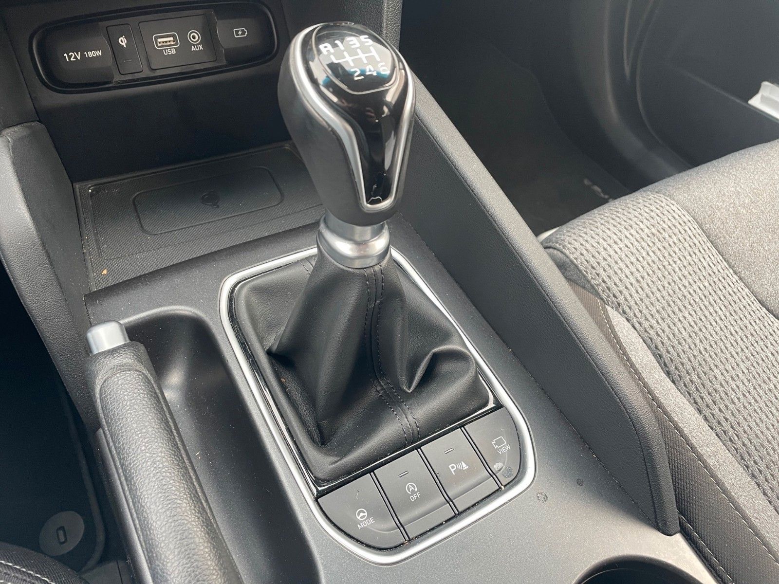 Fahrzeugabbildung Hyundai Santa Fe Trend 2WD