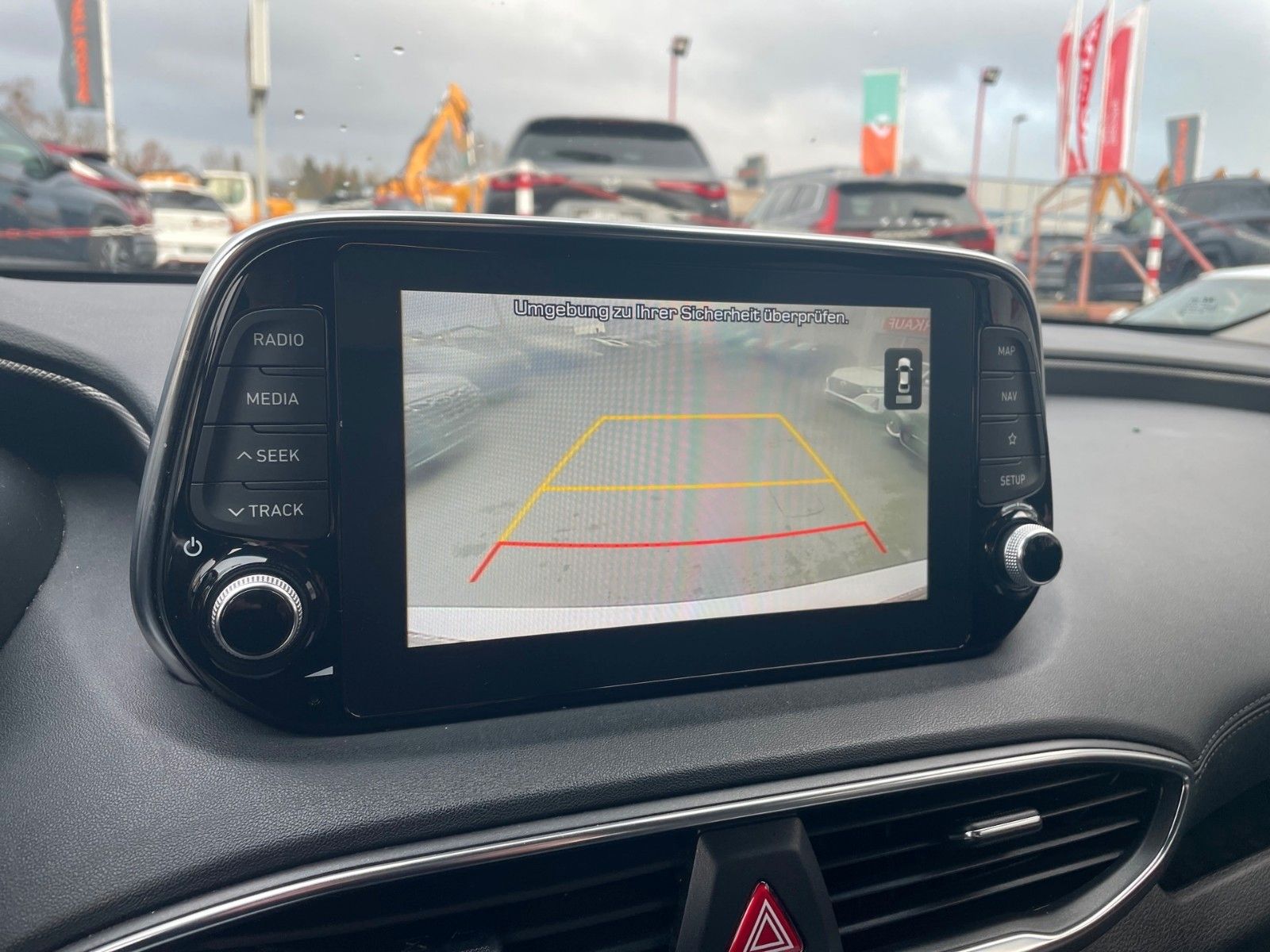 Fahrzeugabbildung Hyundai Santa Fe Trend 2WD