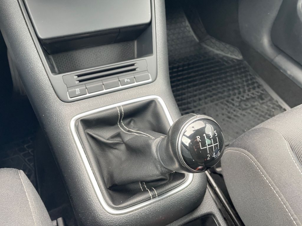 Fahrzeugabbildung Volkswagen Golf Plus 1.4 TSI MATCH *2HAND*