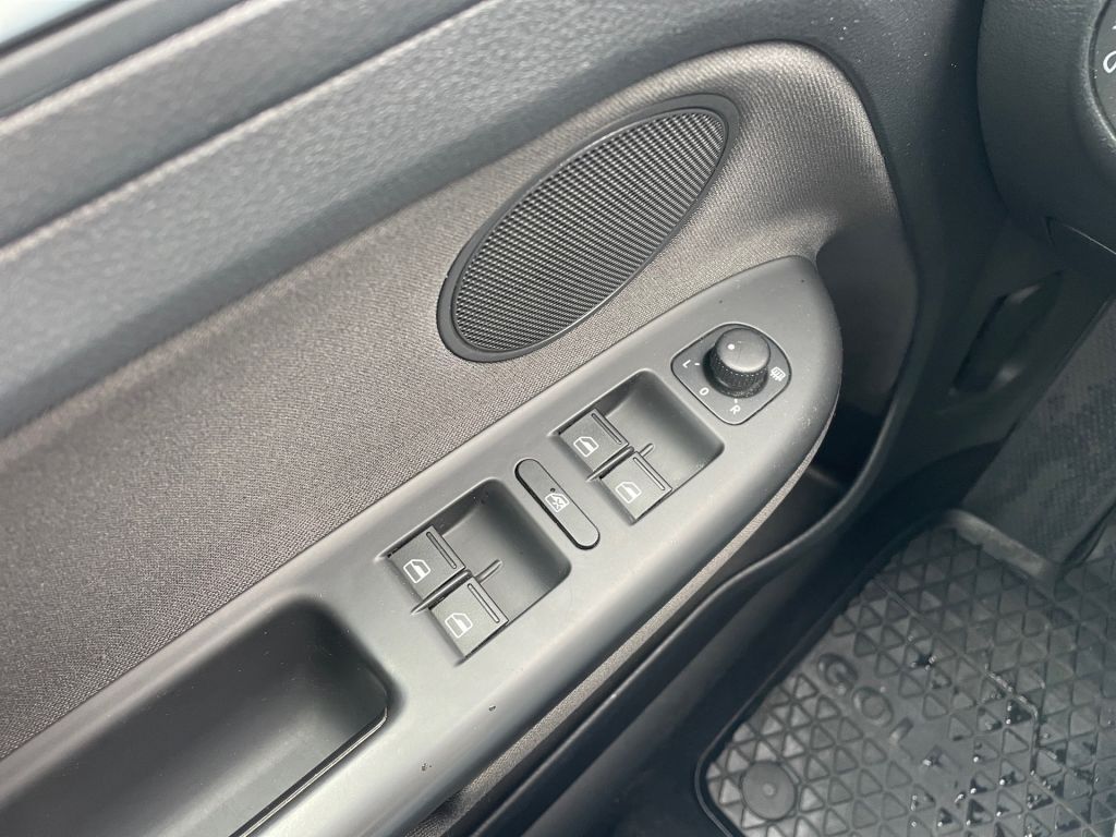 Fahrzeugabbildung Volkswagen Golf Plus 1.4 TSI MATCH *2HAND*