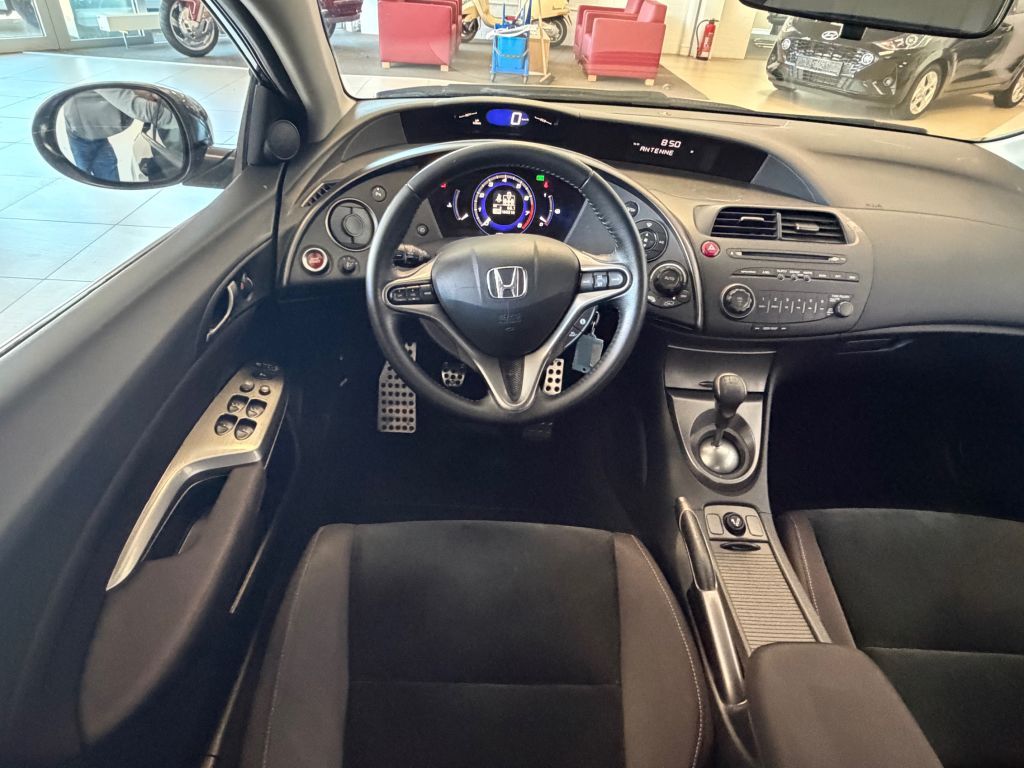 Fahrzeugabbildung Honda Civic 1.4 i-VTEC Sport