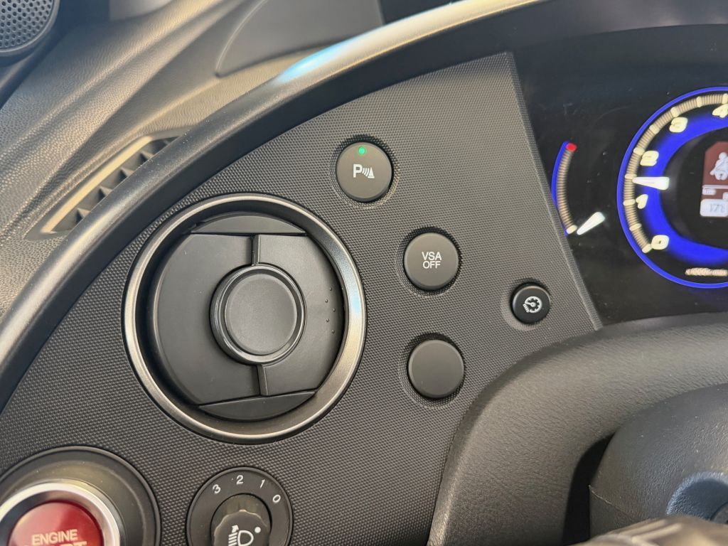 Fahrzeugabbildung Honda Civic 1.4 i-VTEC Sport