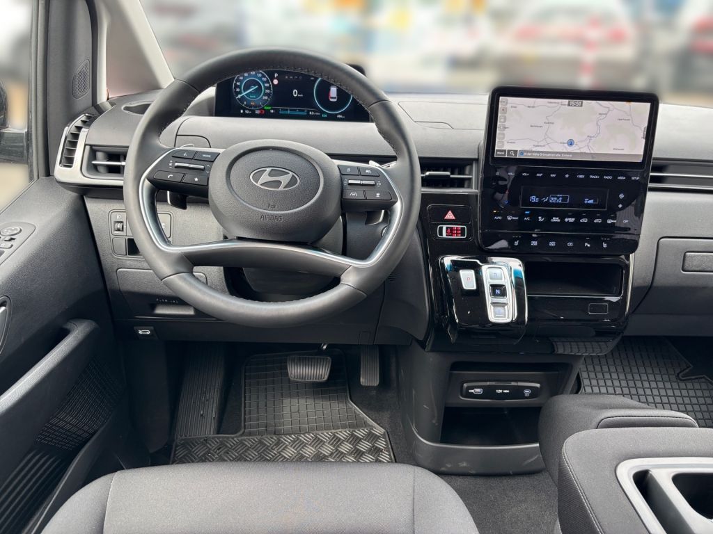 Fahrzeugabbildung Hyundai STARIA 1.6 T-GDI HEV Trend *9 Sitzer*