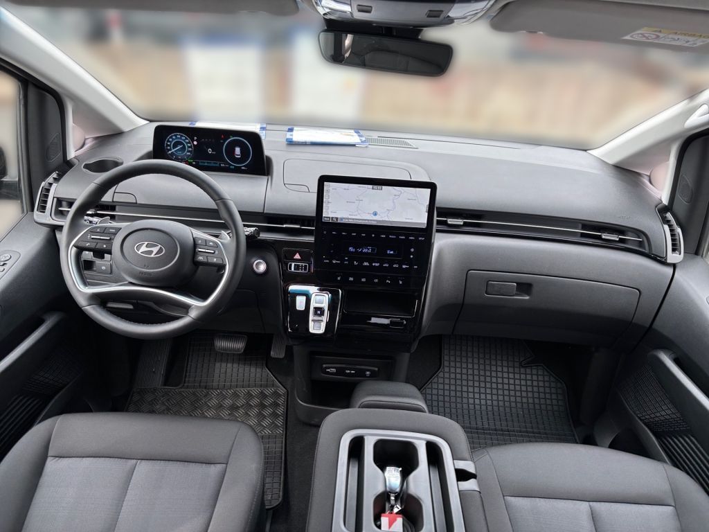 Fahrzeugabbildung Hyundai STARIA 1.6 T-GDI HEV Trend *9 Sitzer*
