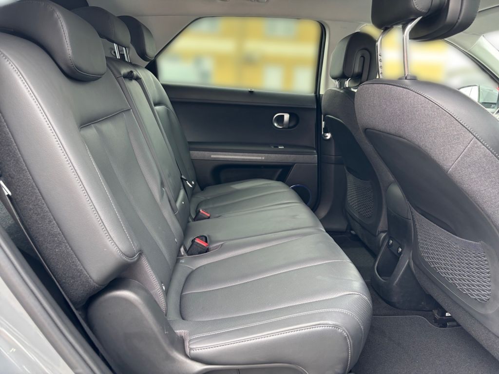 Fahrzeugabbildung Hyundai IONIQ 5 58 kWh 4WD Uniq *1.Hand*unfallfrei*