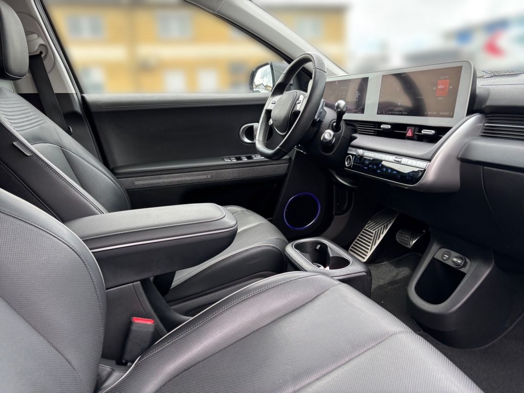 Fahrzeugabbildung Hyundai IONIQ 5 58 kWh 4WD Uniq *1.Hand*unfallfrei*