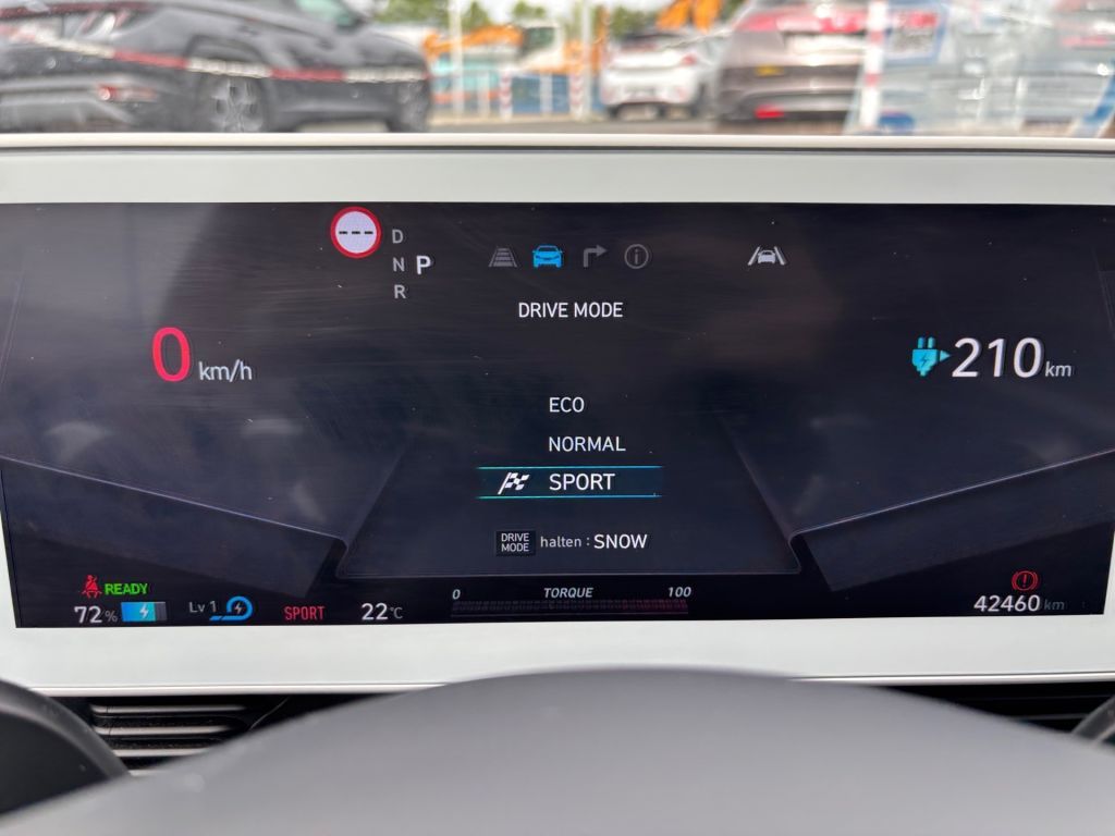 Fahrzeugabbildung Hyundai IONIQ 5 58 kWh 4WD Uniq *1.Hand*unfallfrei*