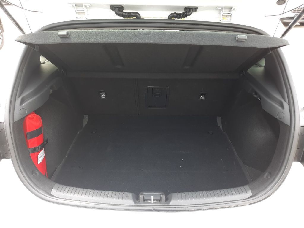 Fahrzeugabbildung Hyundai i30 1.5 T-GDI 48V-Hybrid Prime +Teileder-elek.Si