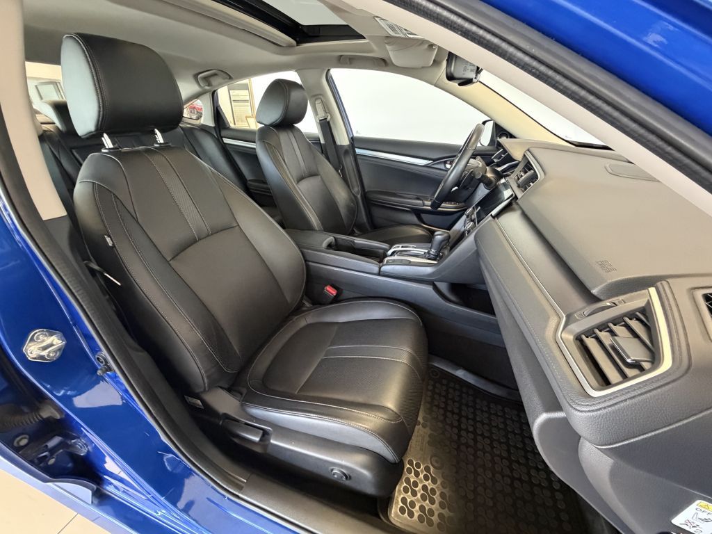 Fahrzeugabbildung Honda Civic 1.5 i-VTEC Turbo CVT Executive + AHK +