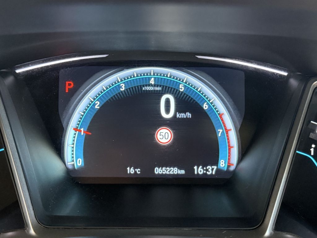 Fahrzeugabbildung Honda Civic 1.5 i-VTEC Turbo CVT Executive + AHK +