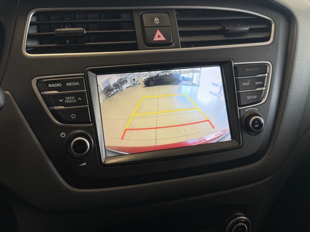 Fahrzeugabbildung Hyundai i20 blue 1.0 T-GDI Style +Navi+R.Kamera+Panorama
