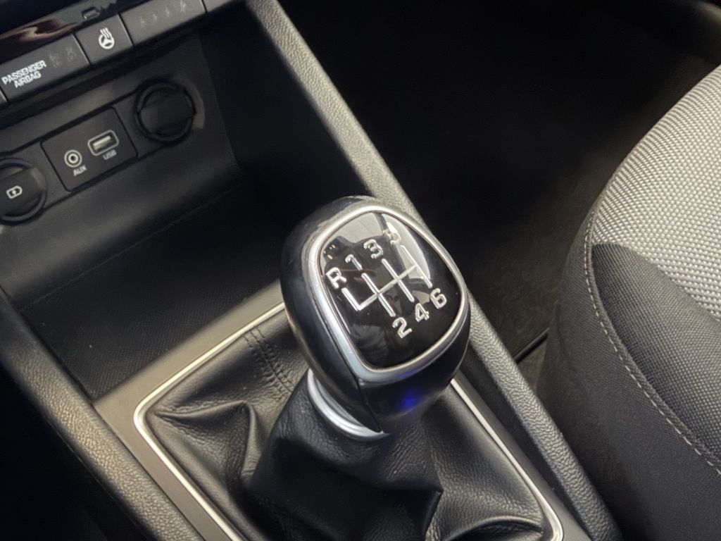 Fahrzeugabbildung Hyundai i20 blue 1.0 T-GDI Style +Navi+R.Kamera+Panorama