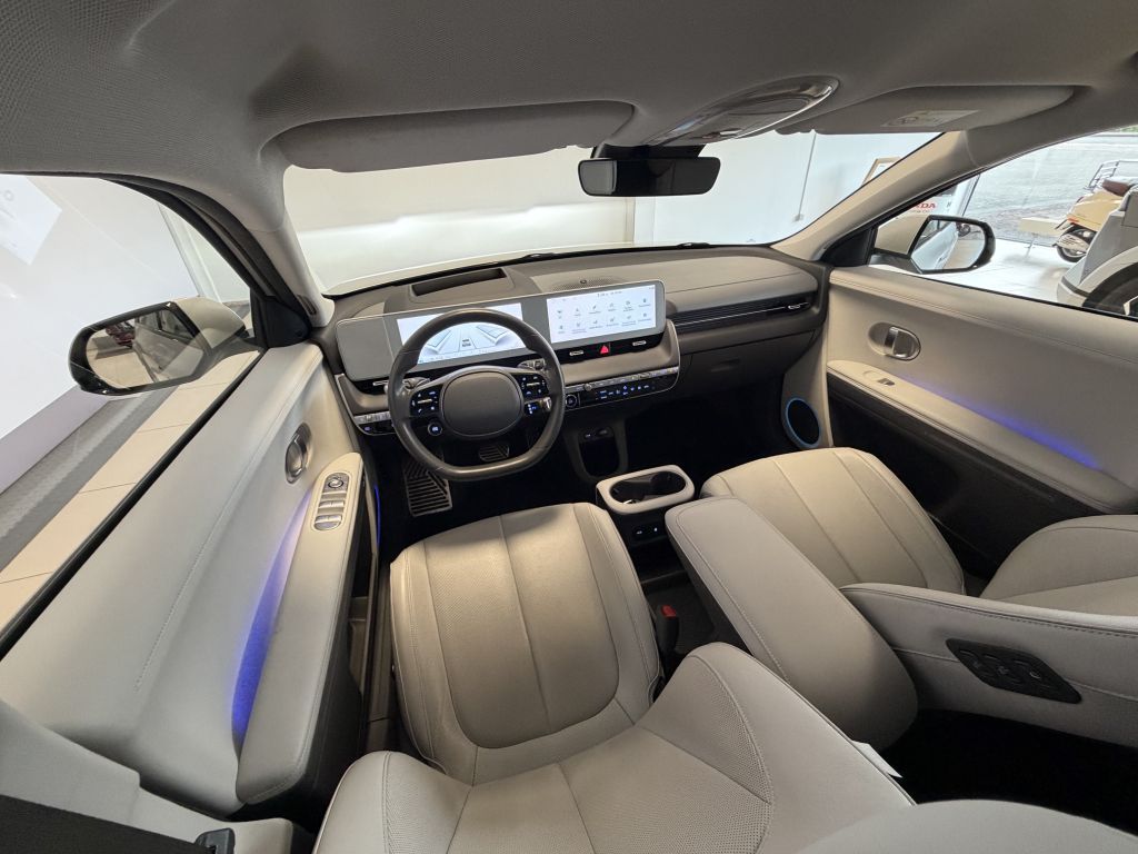 Fahrzeugabbildung Hyundai IONIQ 5 72,6 kWh 4WD Uniq SOH97%Garantie+Scheckh