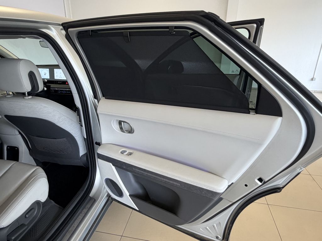 Fahrzeugabbildung Hyundai IONIQ 5 72,6 kWh 4WD Uniq SOH97%Garantie+Scheckh