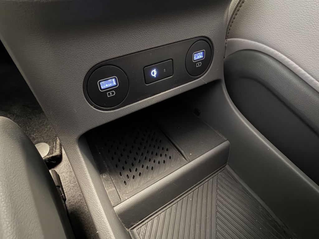 Fahrzeugabbildung Hyundai IONIQ 5 72,6 kWh 4WD Uniq SOH97%Garantie+Scheckh