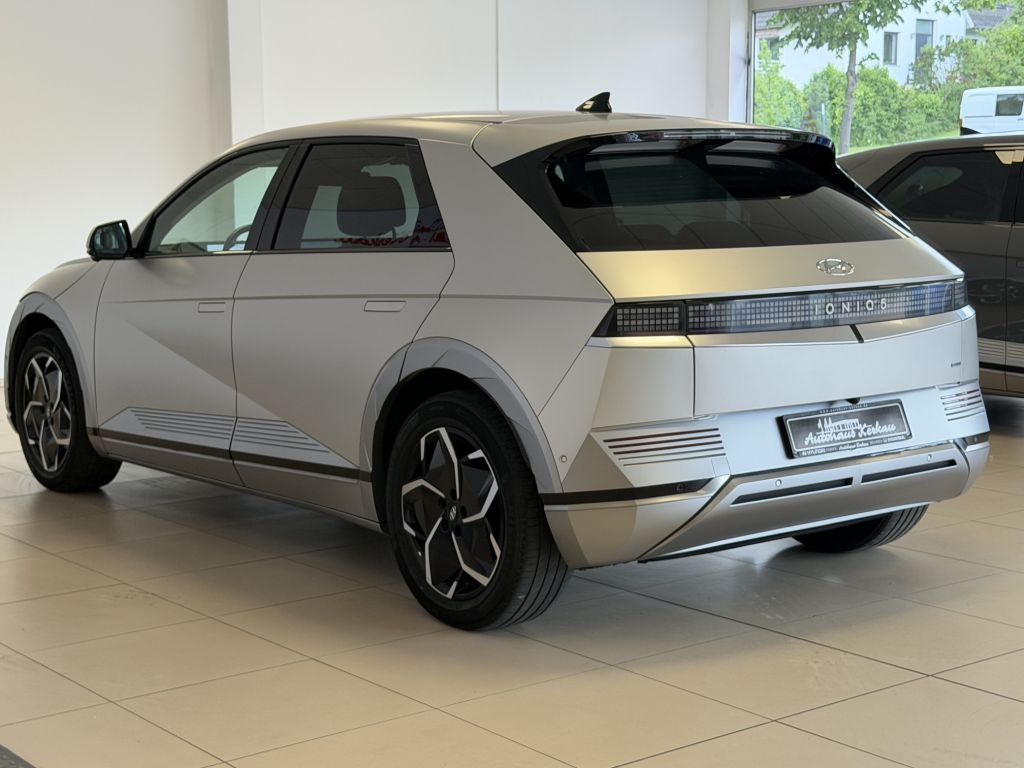 Fahrzeugabbildung Hyundai IONIQ 5 72,6 kWh 4WD Uniq SOH97%Garantie+Scheckh