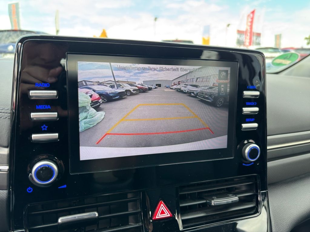 Fahrzeugabbildung Hyundai IONIQ Plug-in-Hybrid 1.6 GDI Trend *unfallfrei*