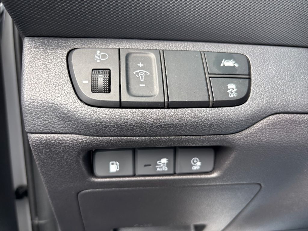 Fahrzeugabbildung Hyundai IONIQ Plug-in-Hybrid 1.6 GDI Trend *unfallfrei*
