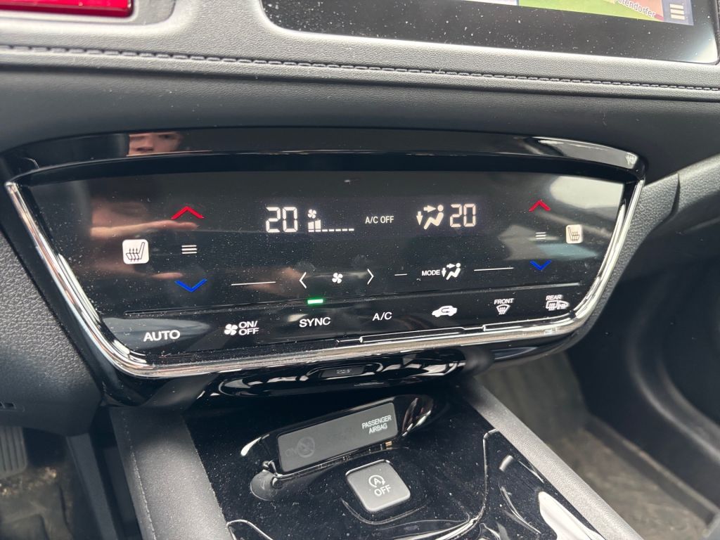 Fahrzeugabbildung Honda HR-V 1.6 i-DTEC Elegance + Navi +unfallfrei