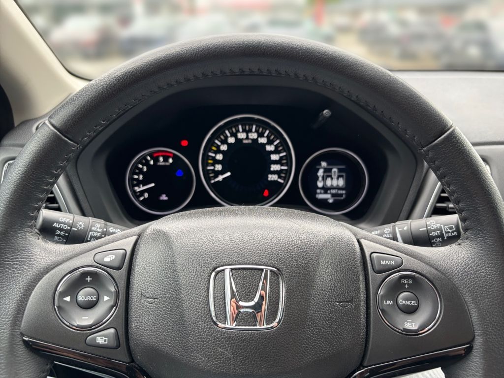 Fahrzeugabbildung Honda HR-V 1.6 i-DTEC Elegance + Navi +unfallfrei