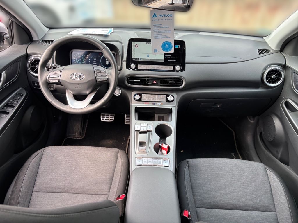 Fahrzeugabbildung Hyundai KONA EV Trend *SOH 96,7%*Navi-P.*3-phasig*