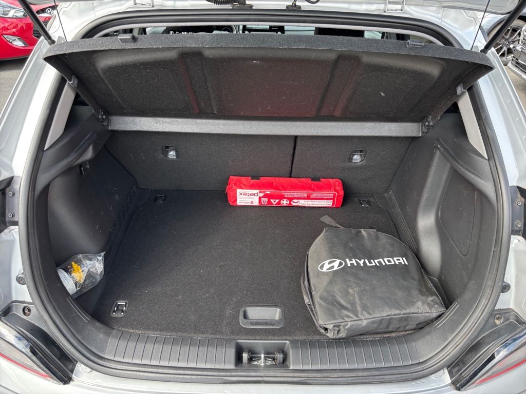 Fahrzeugabbildung Hyundai KONA EV Trend *SOH 96,7%*Navi-P.*3-phasig*