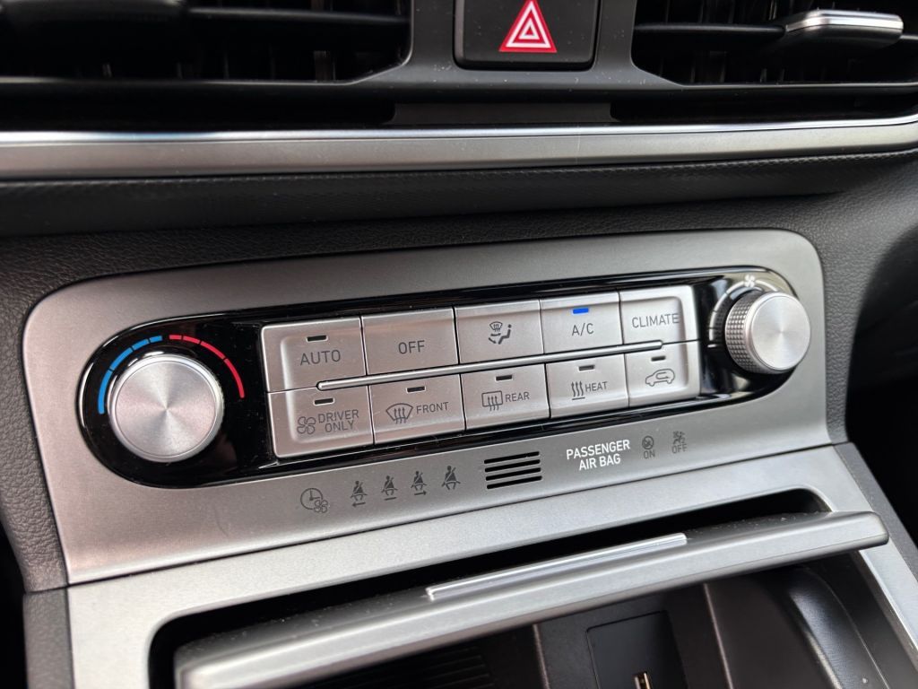Fahrzeugabbildung Hyundai KONA EV Trend *SOH 96,7%*Navi-P.*3-phasig*