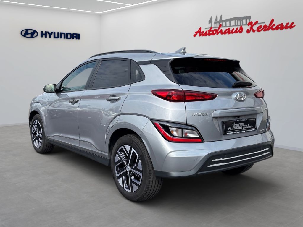 Fahrzeugabbildung Hyundai KONA EV Trend *SOH 96,7%*Navi-P.*3-phasig*