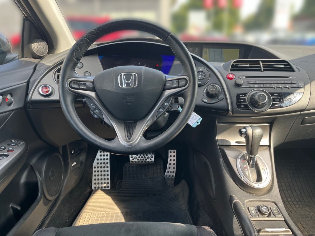 Fahrzeugabbildung Honda Civic 1.8i-VTEC Automatik Executive+NAV+