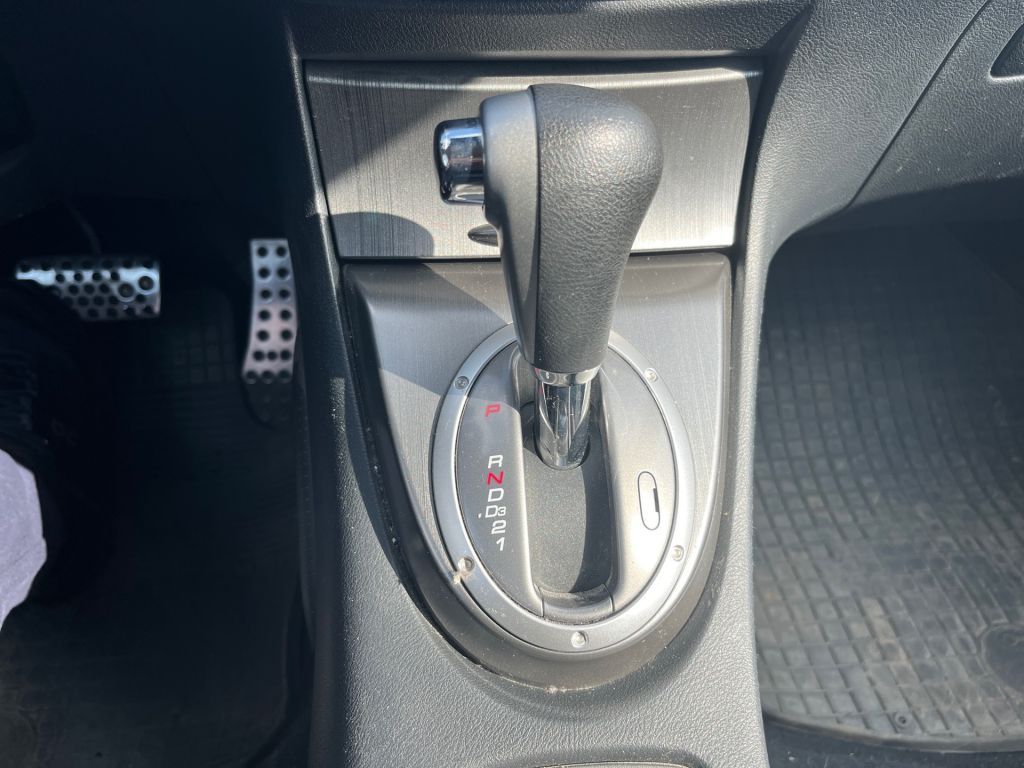 Fahrzeugabbildung Honda Civic 1.8i-VTEC Automatik Executive+NAV+
