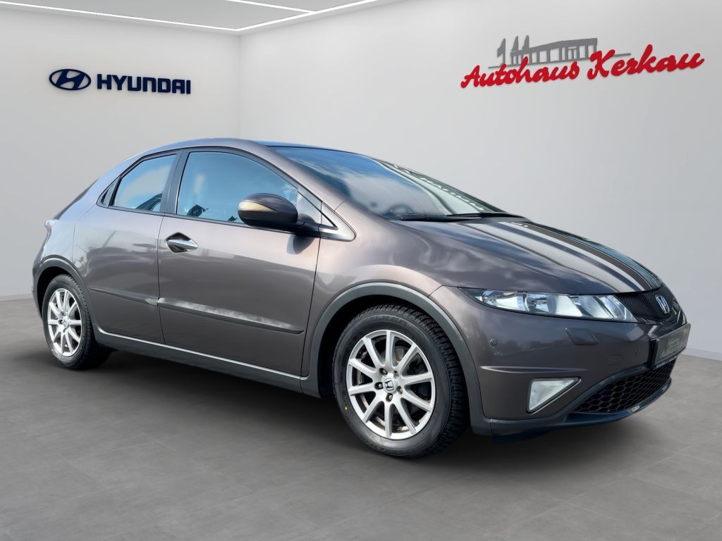 Fahrzeugabbildung Honda Civic 1.8i-VTEC Automatik Executive+NAV+