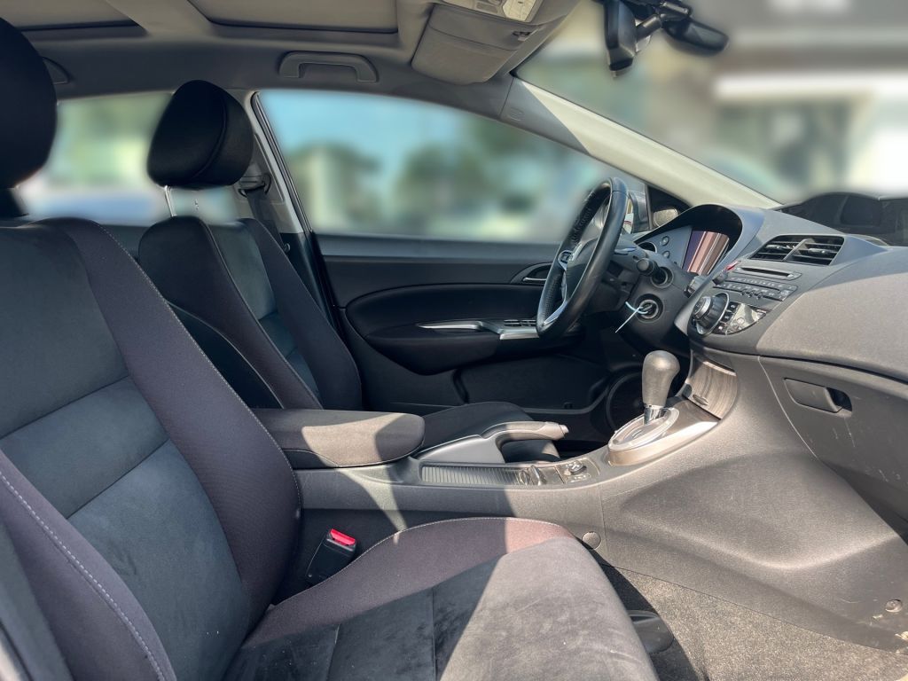 Fahrzeugabbildung Honda Civic 1.8i-VTEC Automatik Executive+NAV+