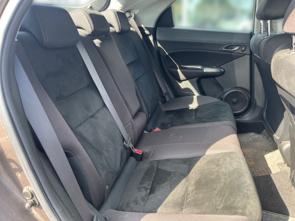 Fahrzeugabbildung Honda Civic 1.8i-VTEC Automatik Executive+NAV+