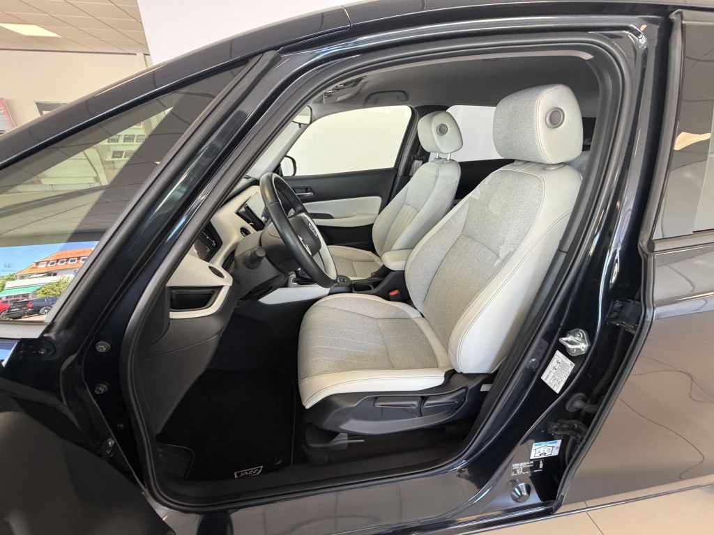 Fahrzeugabbildung Honda Jazz 1.5 Hybrid Executive
