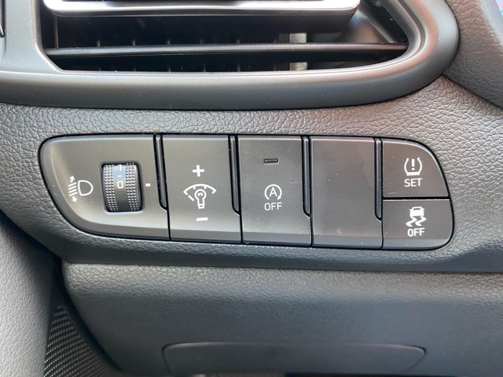 Fahrzeugabbildung Hyundai i30 Kombi 1.0 T-GDI Advantage